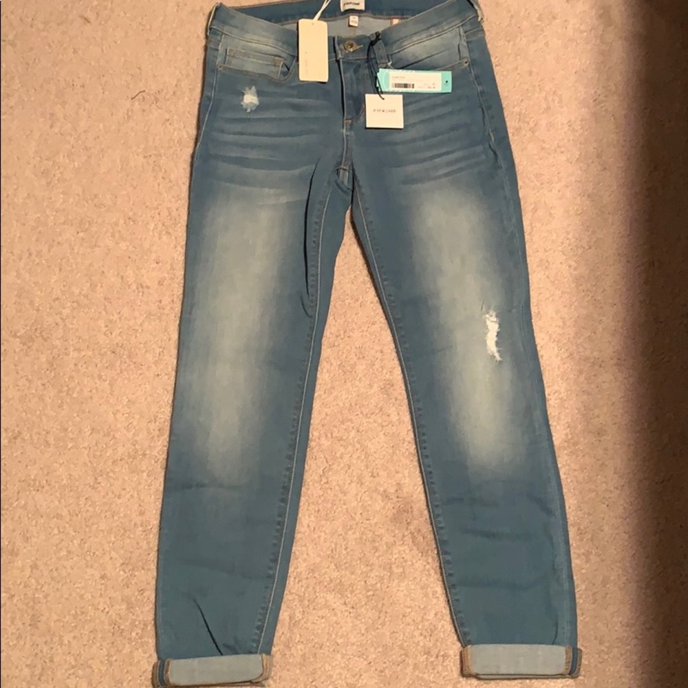 NWT Sneak Peek skinny jeans